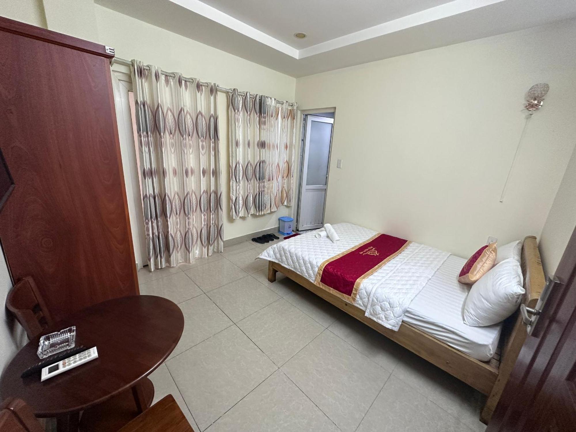 Hoang Anh Anh Khách sạn